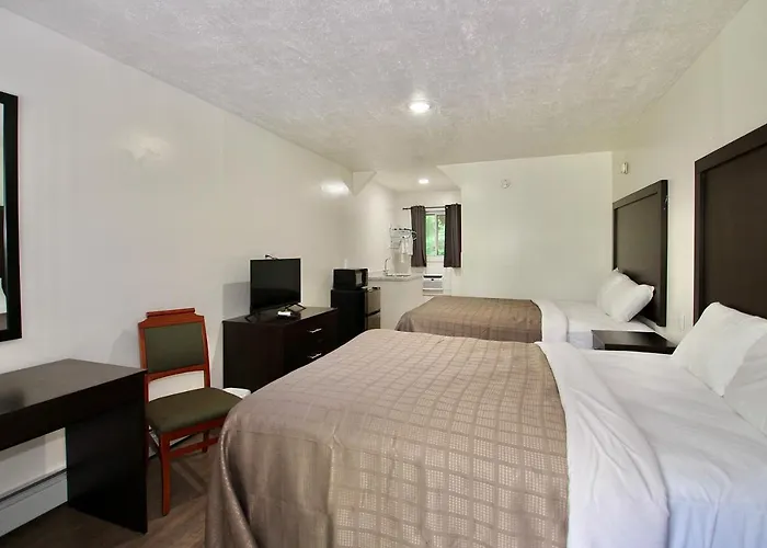 Westbrook Inn Lake George